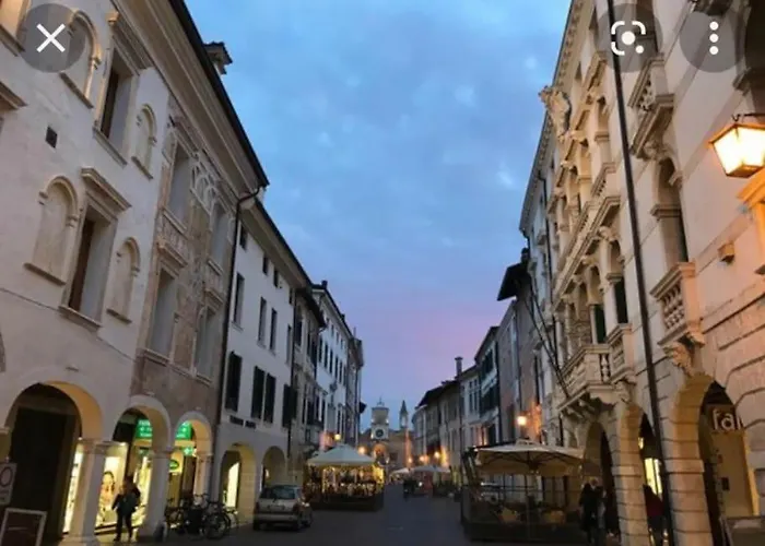 Incantevole Con Parcheggio Gratuito *